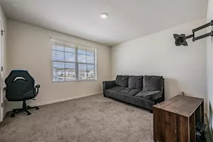 37214 Angel Wings Ave, Zephyrhills, FL 33541 - Photo 25