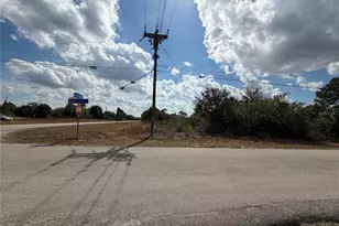 522 Columbus Blvd S, Lehigh Acres, FL 33974 - Photo 5