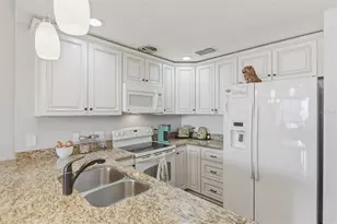 1 Beach Dr SE, Saint Petersburg, FL 33701 - Photo 9