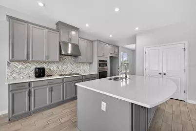 33947 Astoria Circle, Wesley Chapel, FL 33545 - Photo 19