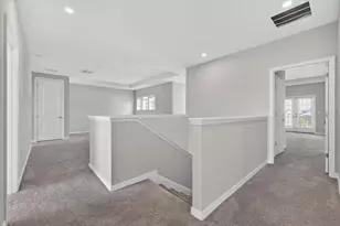 33947 Astoria Cir, Wesley Chapel, FL 33545 - Photo 23