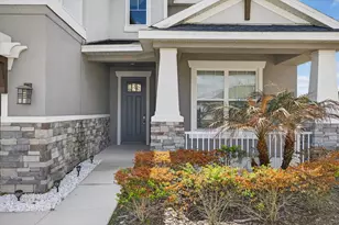 33947 Astoria Cir, Wesley Chapel, FL 33545 - Photo 3