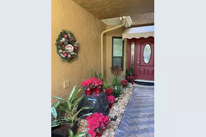 13812 Mill Cove Circle #13812, Tampa, FL 33618 - Photo 5