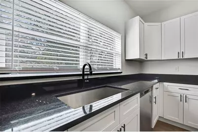 507 E Baker, Tampa, FL 33603 - Photo 9