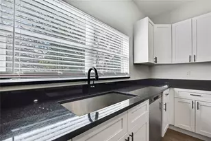 507 E Baker, Tampa, FL 33603 - Photo 9