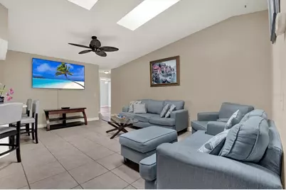 729 Sandy Creek Drive, Brandon, FL 33511 - Photo 15