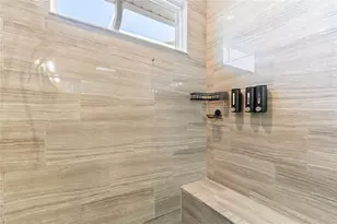 1009 Signet Dr, Apollo Beach, FL 33572 - Photo 27