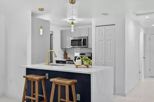 2813 Candlewood St, Clearwater, FL 33759 - Photo 9