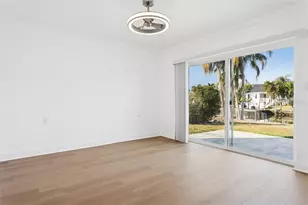 3926 Fontainebleau Dr, Tampa, FL 33634 - Photo 11