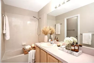 637 Kensington Lake Circle, Brandon, FL 33511 - Photo 5