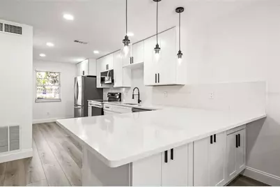 2101 Cordova Green, Seminole, FL 33777 - Photo 3