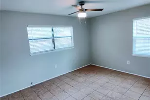 1336 60th St S, Gulfport, FL 33707 - Photo 15