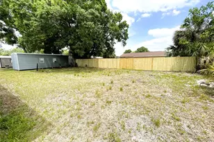 8310 Croton Ave, Tampa, FL 33619 - Photo 23