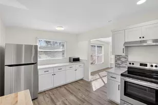 8343 95th Ave, Seminole, FL 33777 - Photo 7