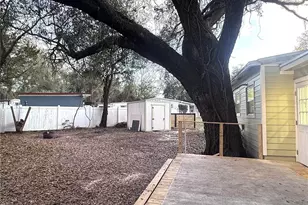 903 King St, Plant City, FL 33563 - Photo 11