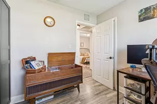 10224 N Oakleaf Ave, Tampa, FL 33612 - Photo 41