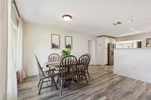 10224 N Oakleaf Ave, Tampa, FL 33612 - Photo 11