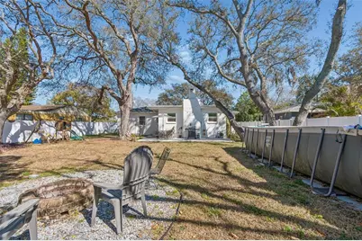 10224 N Oakleaf Avenue, Tampa, FL 33612 - Photo 49