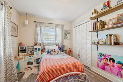 10224 N Oakleaf Avenue, Tampa, FL 33612 - Photo 37