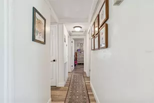 10224 N Oakleaf Ave, Tampa, FL 33612 - Photo 31