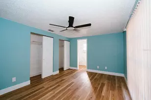 7502 Pond View Ct, Tampa, FL 33615 - Photo 5