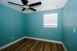 7502 Pond View Ct, Tampa, FL 33615 - Photo 21