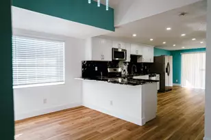 7502 Pond View Ct, Tampa, FL 33615 - Photo 11