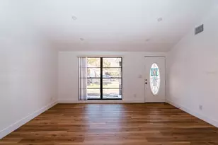 7502 Pond View Ct, Tampa, FL 33615 - Photo 13