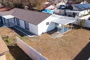 7502 Pond View Ct, Tampa, FL 33615 - Photo 3