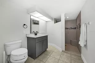 632 Edgewater Dr, Dunedin, FL 34698 - Photo 9