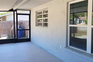 1405 Castleworks Ln, Tarpon Springs, FL 34689 - Photo 3