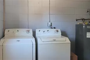 1405 Castleworks Ln, Tarpon Springs, FL 34689 - Photo 21