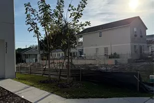 2310 W Walnut St, Tampa, FL 33607 - Photo 7