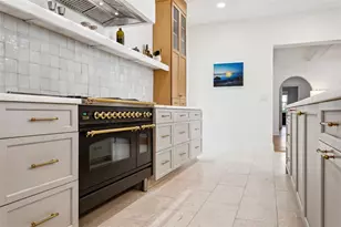 54 Aegean Ave, Tampa, FL 33606 - Photo 13