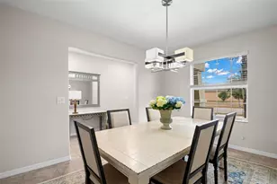 6708 Hazelnut Spice Dr, Sun City Center, FL 33573 - Photo 5