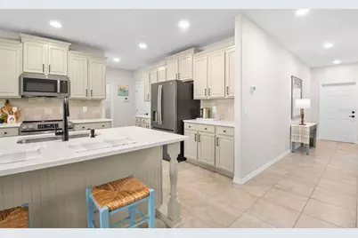 6708 Hazelnut Spice Drive, Sun City Center, FL 33573 - Photo 15