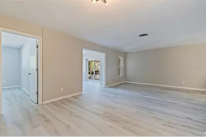 1013 55th Terrace S, Saint Petersburg, FL 33705 - Photo 13