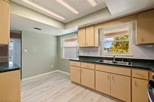 1013 55th Terrace S, Saint Petersburg, FL 33705 - Photo 7