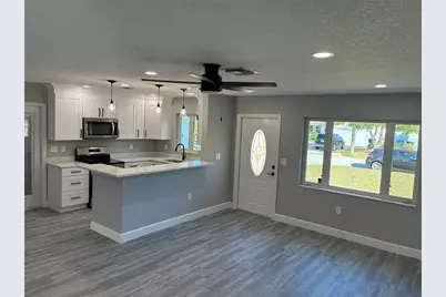 9024 2nd Street N, Saint Petersburg, FL 33702 - Photo 3