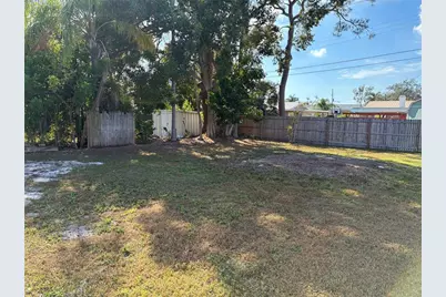 9024 2nd Street N, Saint Petersburg, FL 33702 - Photo 21