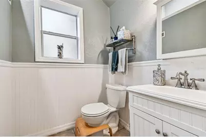 945 11th Street N, Saint Petersburg, FL 33705 - Photo 57