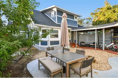 945 11th Street N, Saint Petersburg, FL 33705 - Photo 41