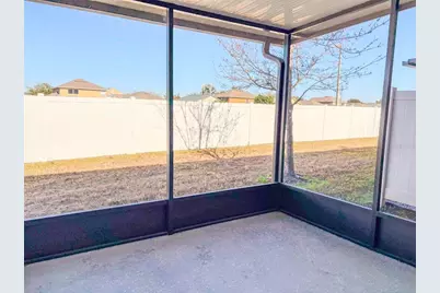 7079 Woodchase Glen Drive, Riverview, FL 33578 - Photo 15