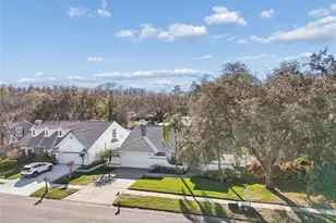 15830 Glenarn Dr, Tampa, FL 33618 - Photo 51