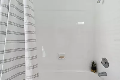 15830 Glenarn Drive, Tampa, FL 33618 - Photo 29