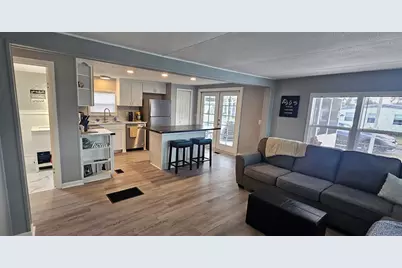 39053 Flora Avenue, Zephyrhills, FL 33542 - Photo 5