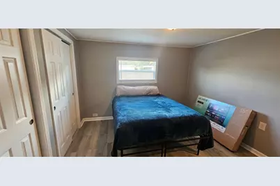 39053 Flora Avenue, Zephyrhills, FL 33542 - Photo 9