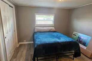 39053 Flora Ave, Zephyrhills, FL 33542 - Photo 9