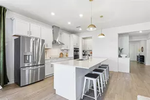 18351 Serene Lake Loop, Lutz, FL 33548 - Photo 9