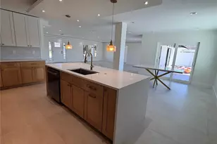 3918 Doral Dr, Tampa, FL 33634 - Photo 5